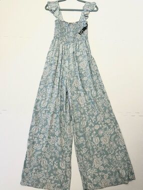 Liberty Love Sage Green Floral Smocked Wide Leg Jumpsuit Size Small NWT